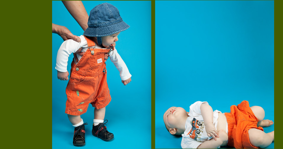 infant twin brothers looking at each other - family and child photography los gatos san mateo
